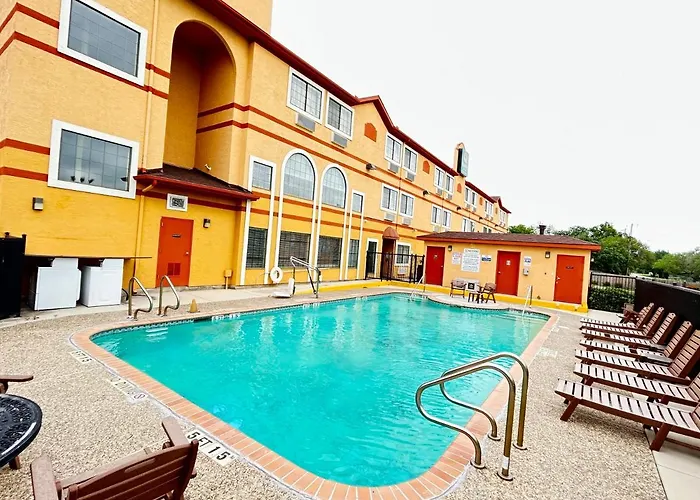 Quality Suites